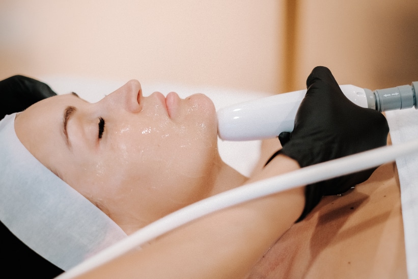SMAS Lifting treatment in Brussels – facial tightening with focused ultrasound