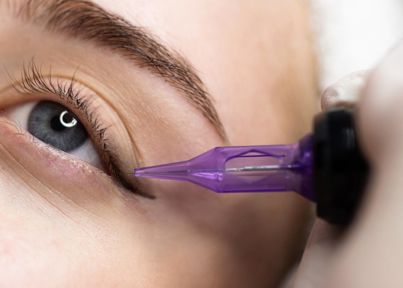 Permanent makeup performed by an expert permanent makeup artist at our beauty institute in Brussels, delivering a natural and long-lasting result.